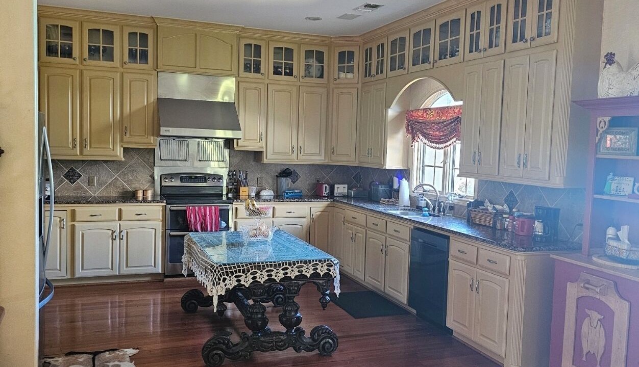 Photo of Kitchen in Madisonville