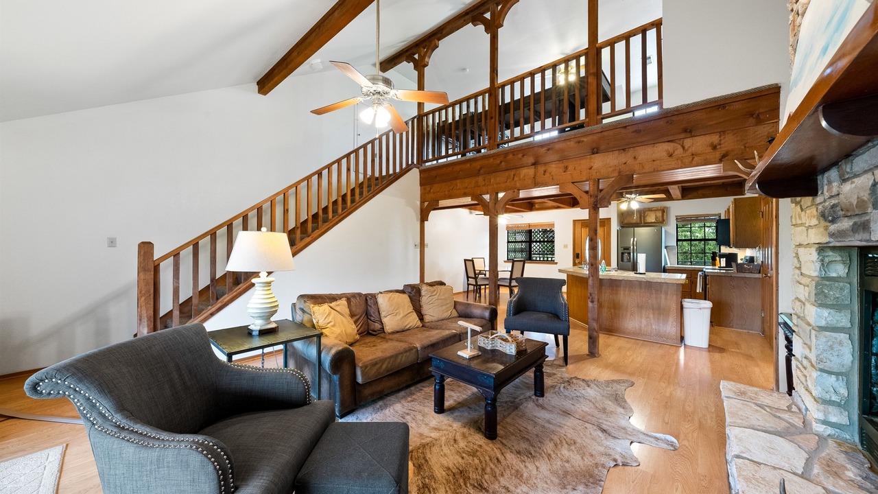 Photo of Livingroom in Center Point