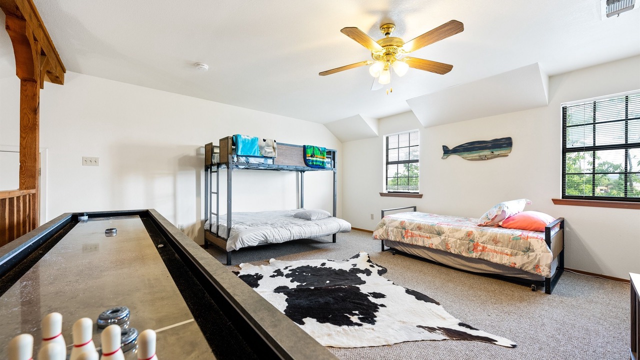 Photo of Bedroom in Center Point