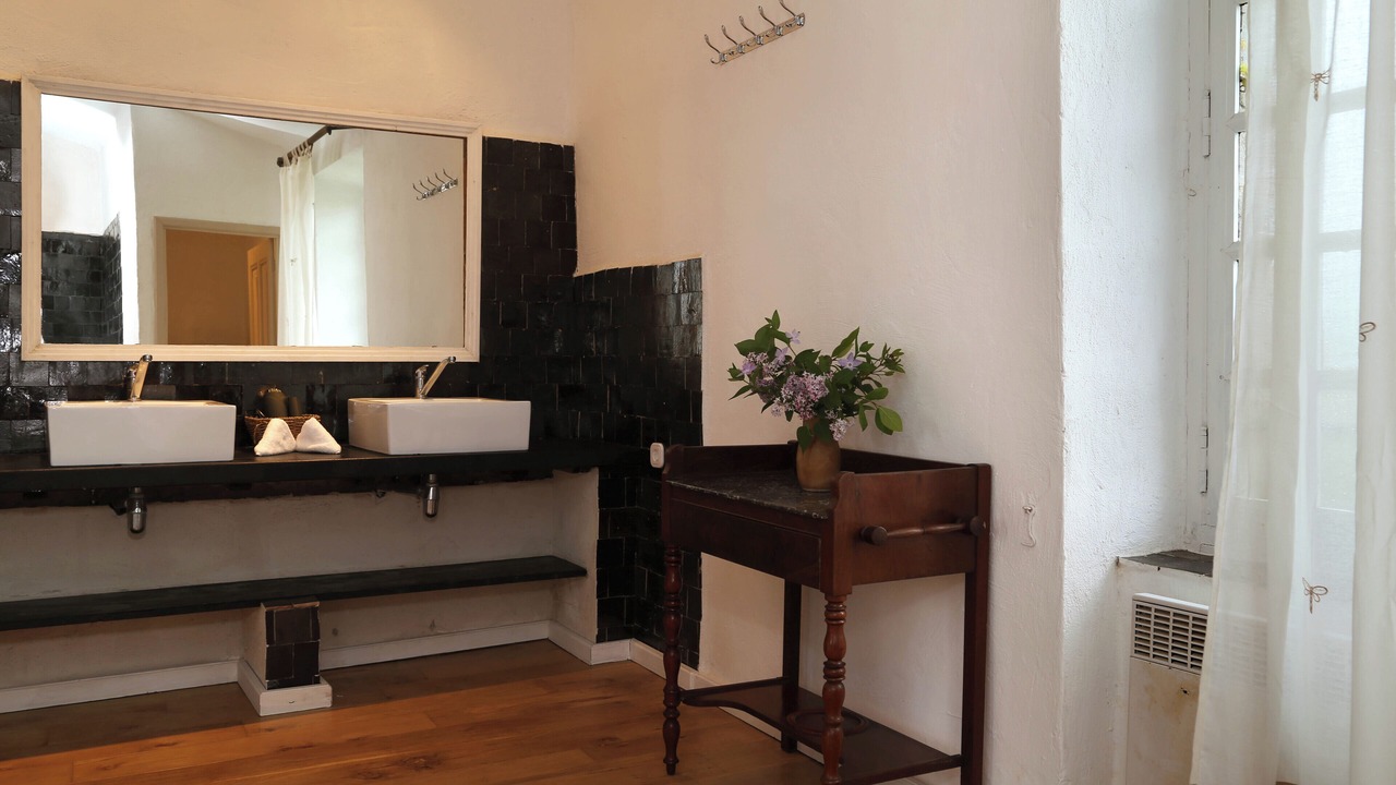 Photo of Bathroom in Villarzel-Cabardes