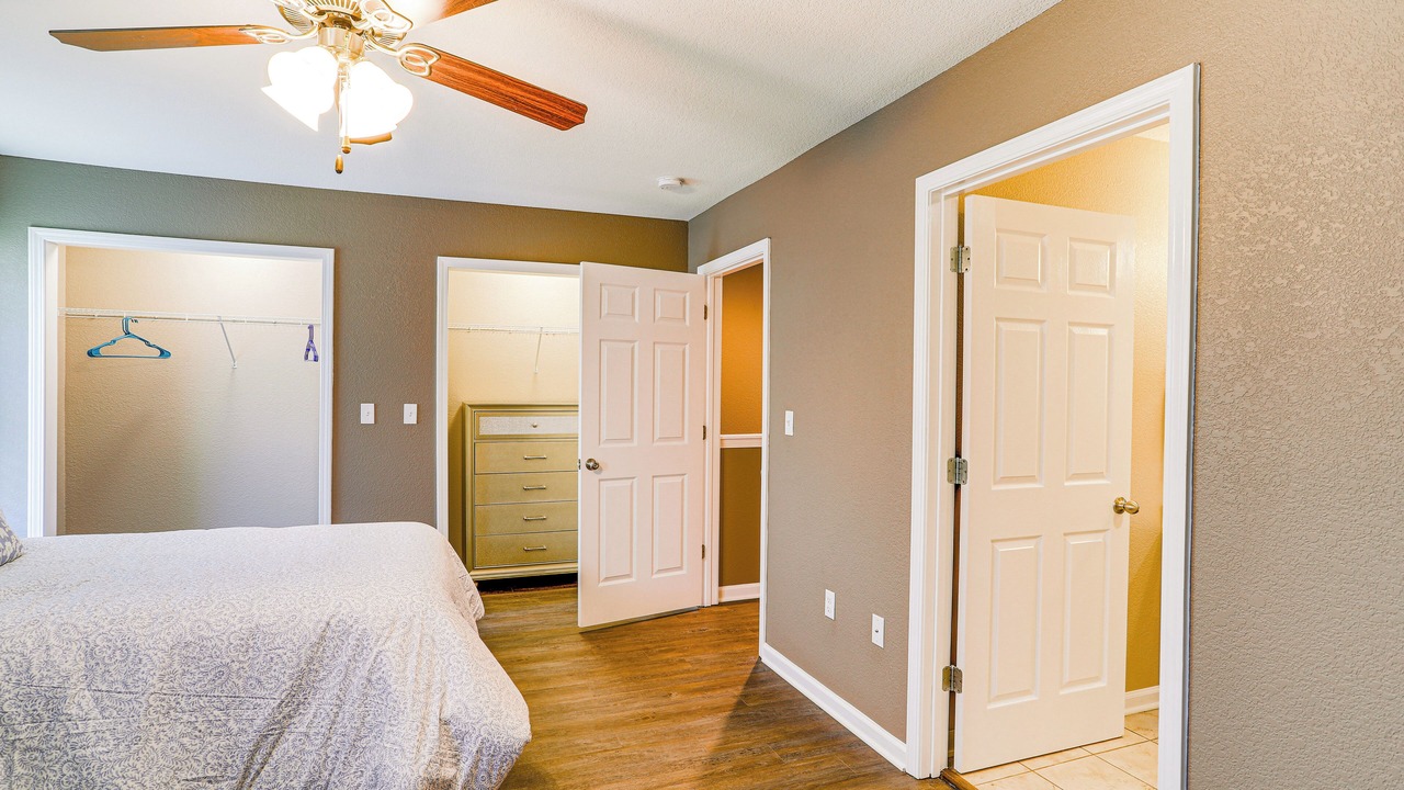 Photo of Bedroom in Pocahontas