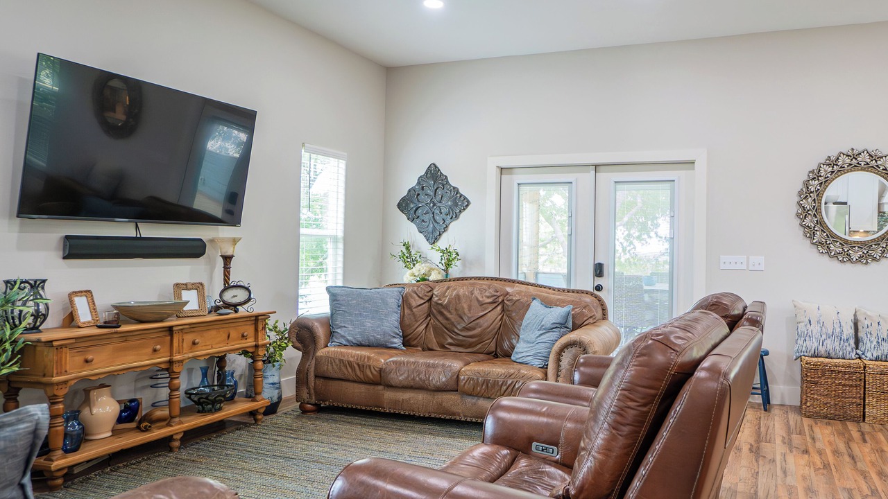 Photo of Livingroom in Cedar Lane