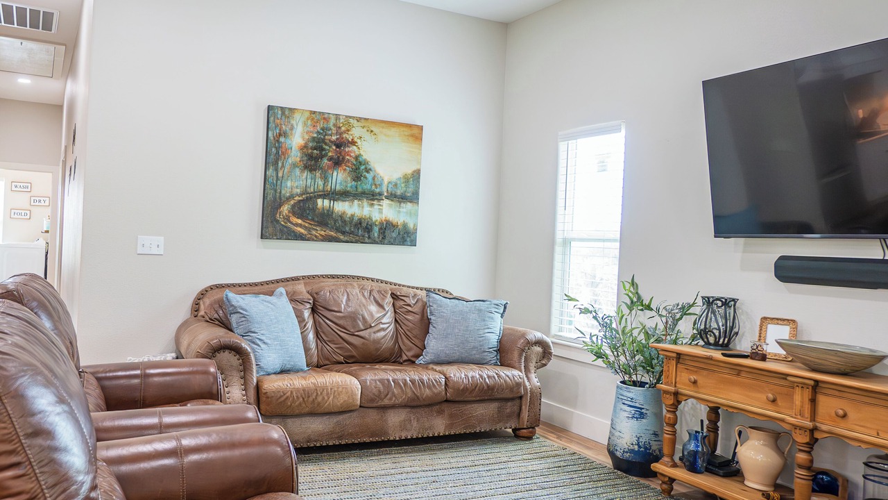 Photo of Livingroom in Cedar Lane