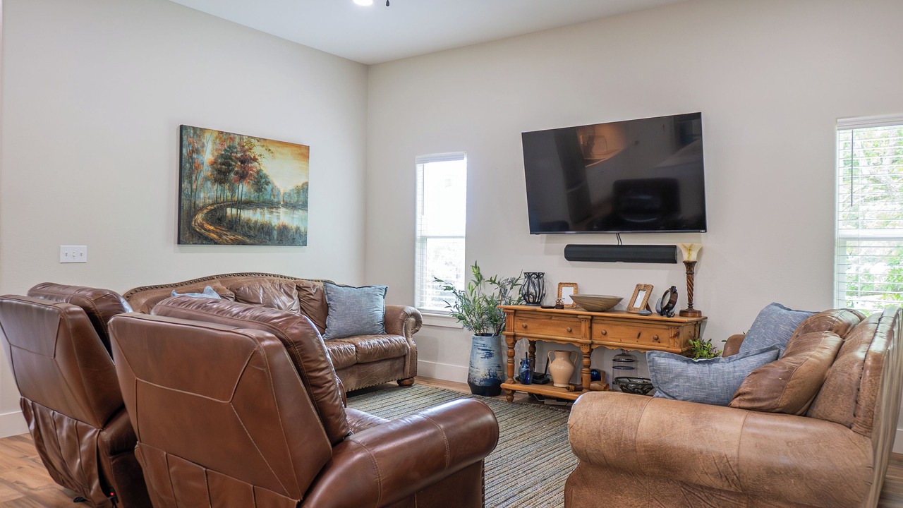Photo of Livingroom in Cedar Lane