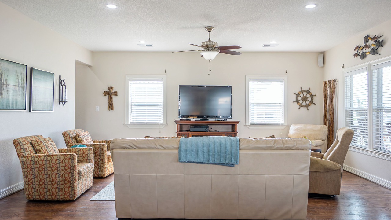 Photo of Livingroom in Cedar Lane