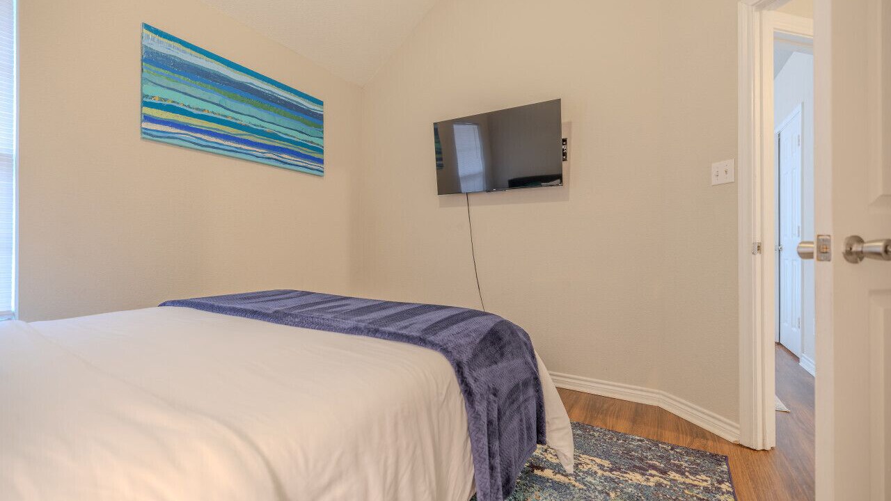 Photo of Bedroom in The Colony