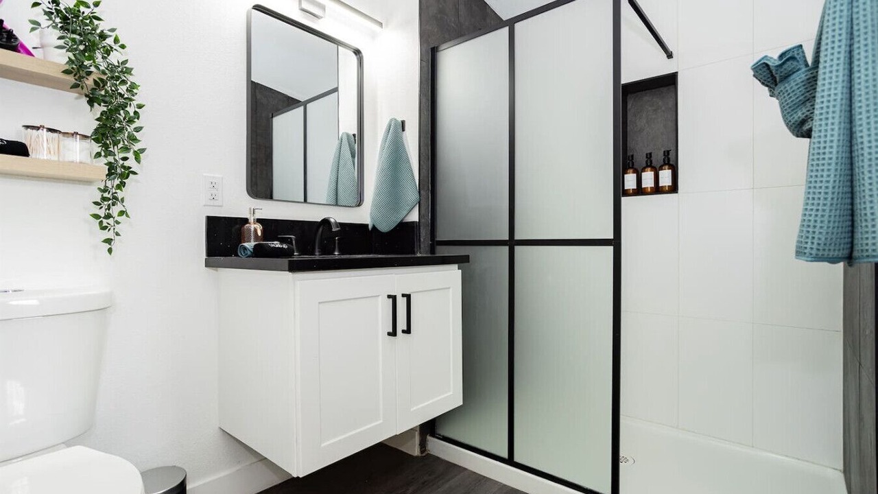 Photo of Bathroom in Beverly Green