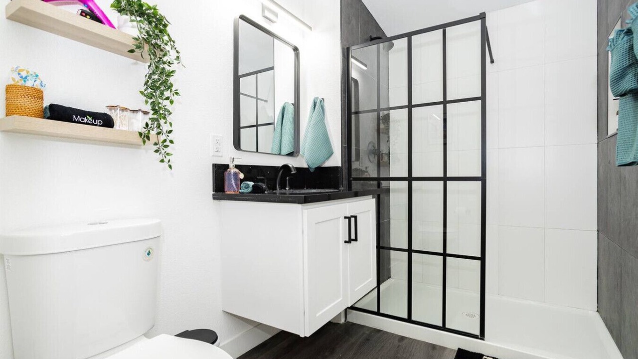 Photo of Bathroom in Beverly Green