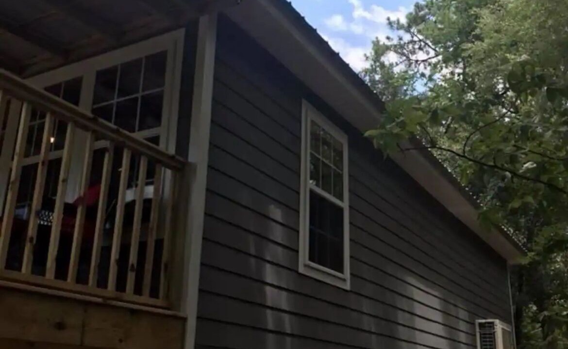 Photo of Outdoor in Clarksville