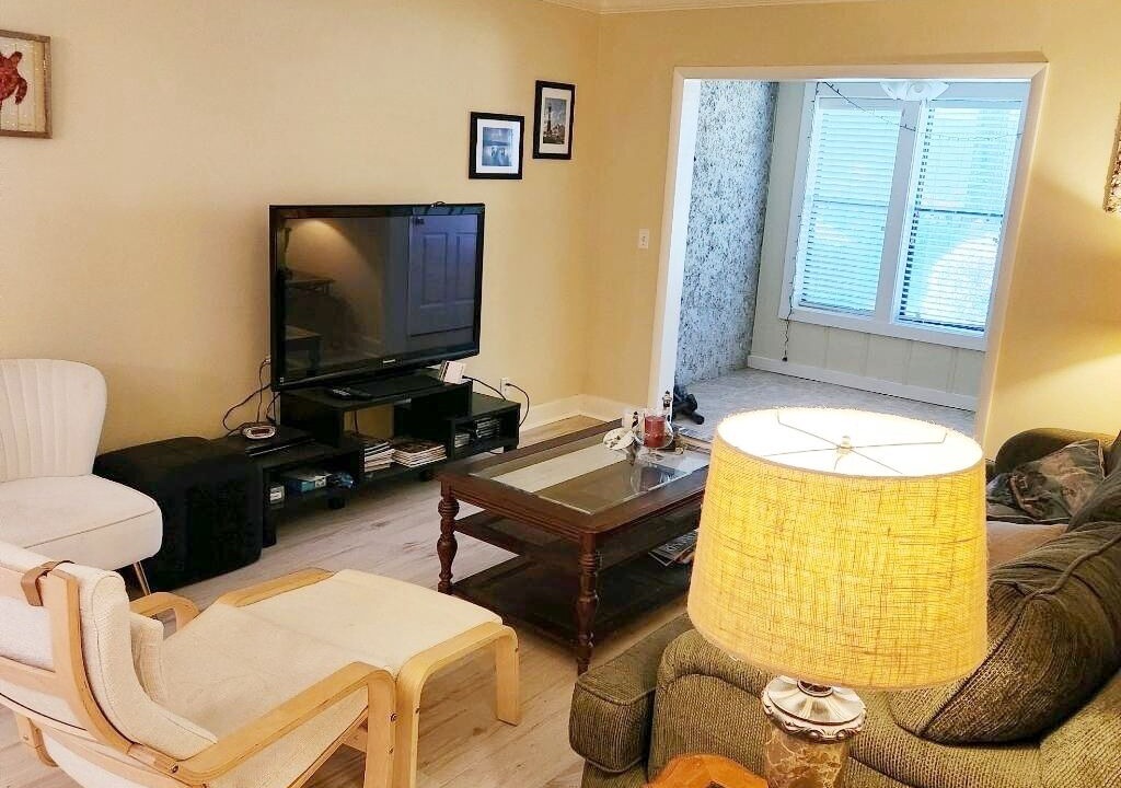 Photo of Livingroom in Saint Simons Heights
