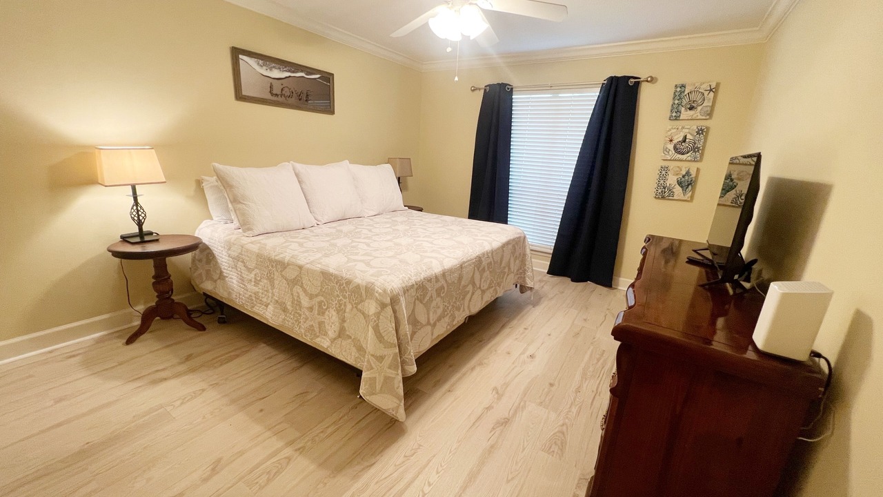 Photo of Bedroom in Saint Simons Heights