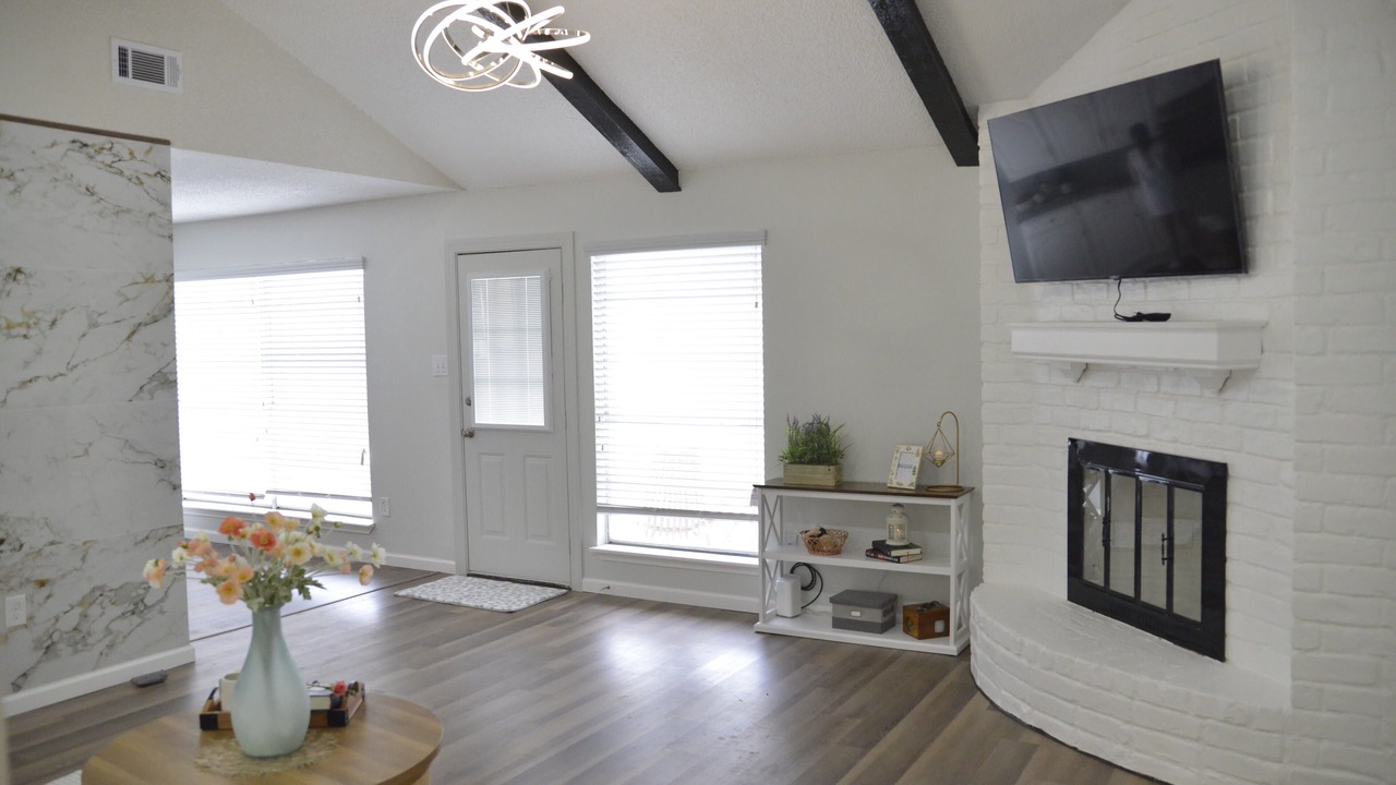 Photo of Livingroom in Barker