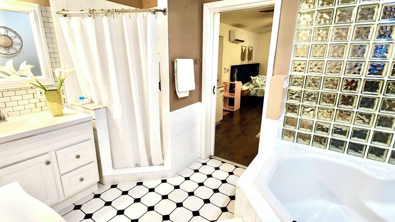Photo of Bathroom in Palm Beach Gardens