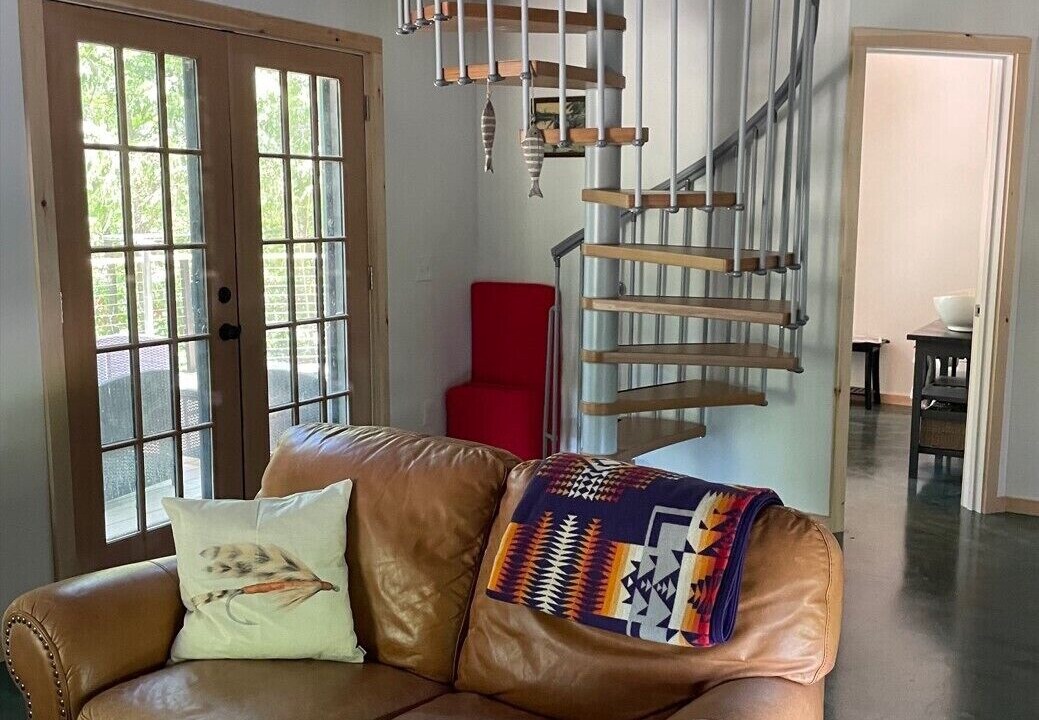 Photo of Livingroom in Sandisfield