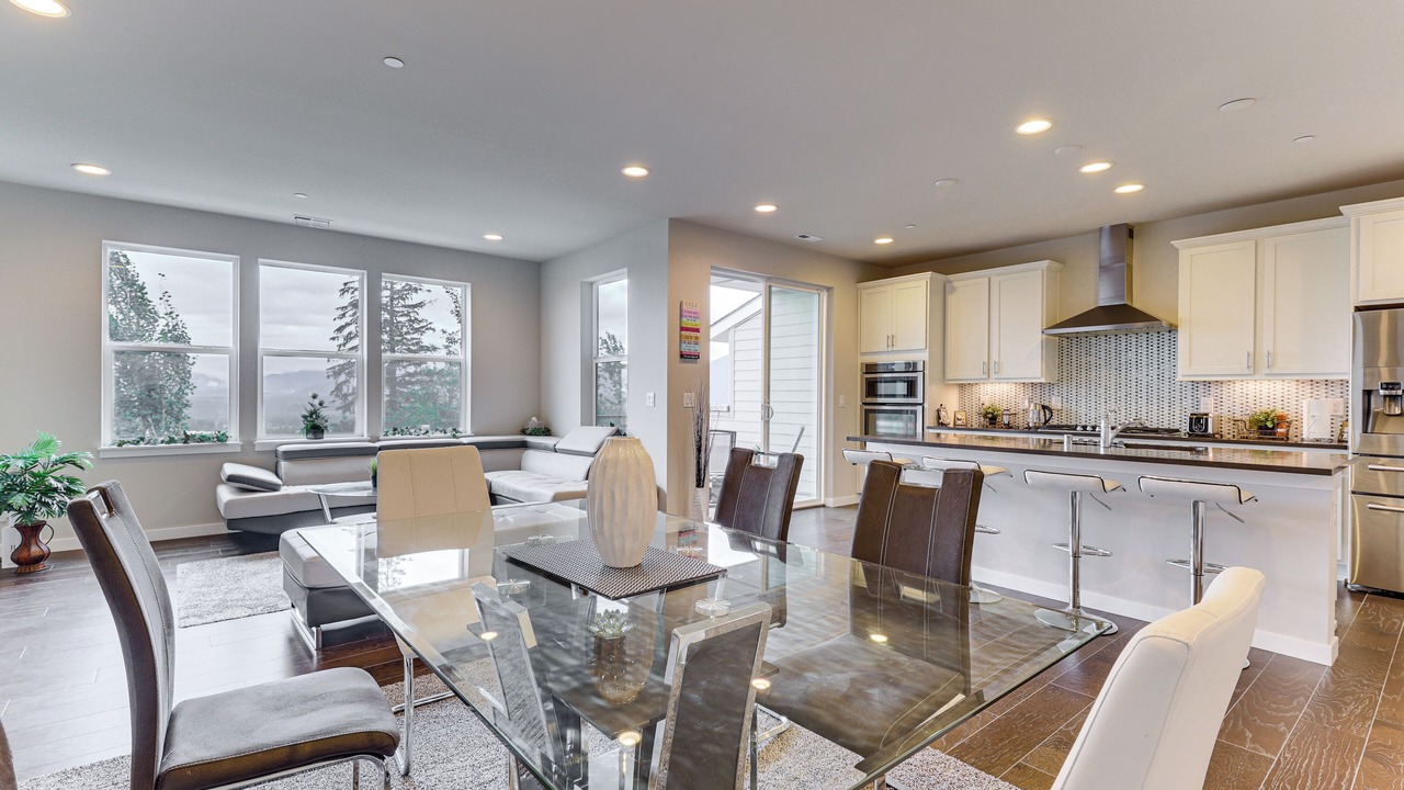 Photo of Others in Snoqualmie Ridge