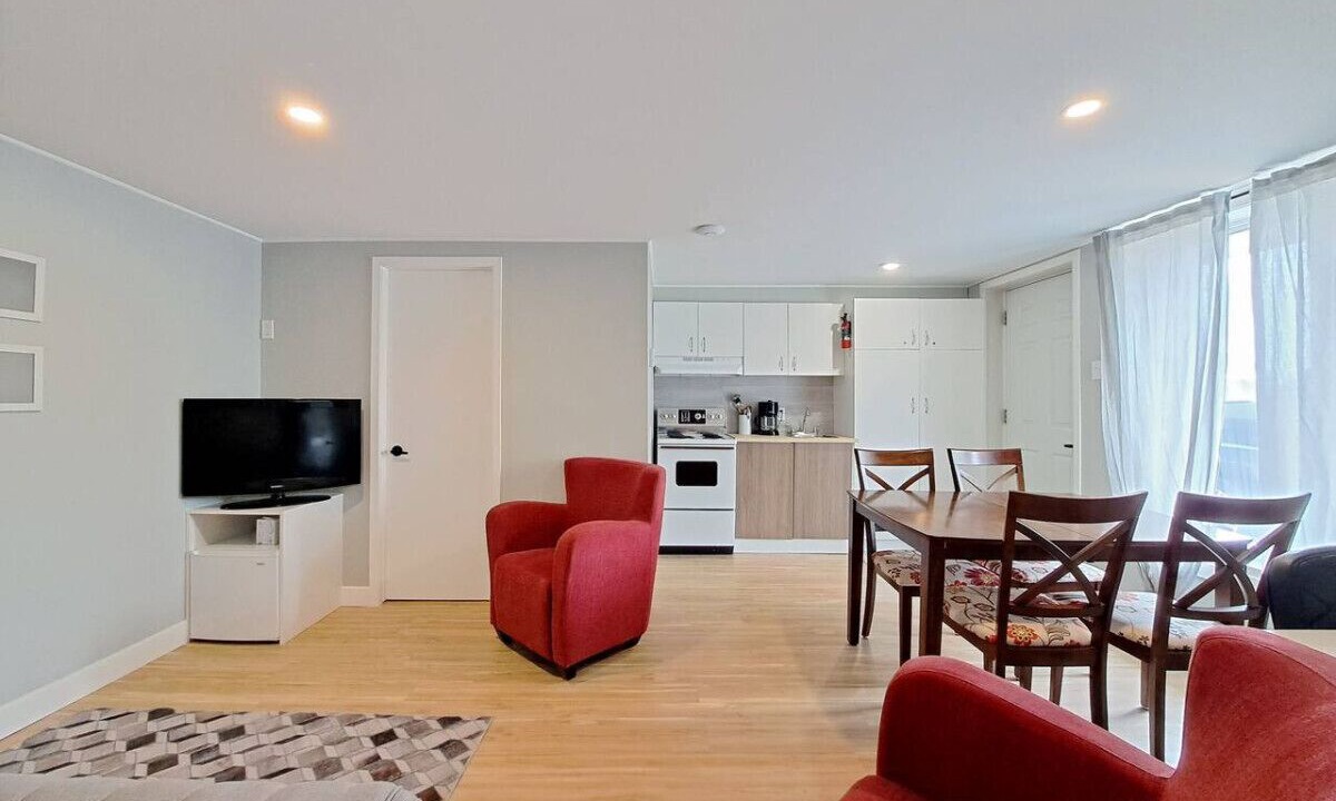 Photo of Livingroom in Ste Anne de Beaupre