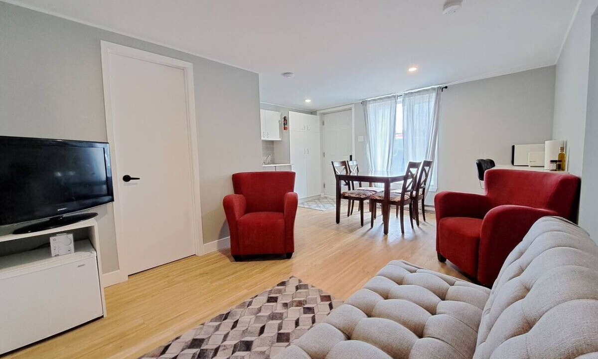 Photo of Livingroom in Ste Anne de Beaupre