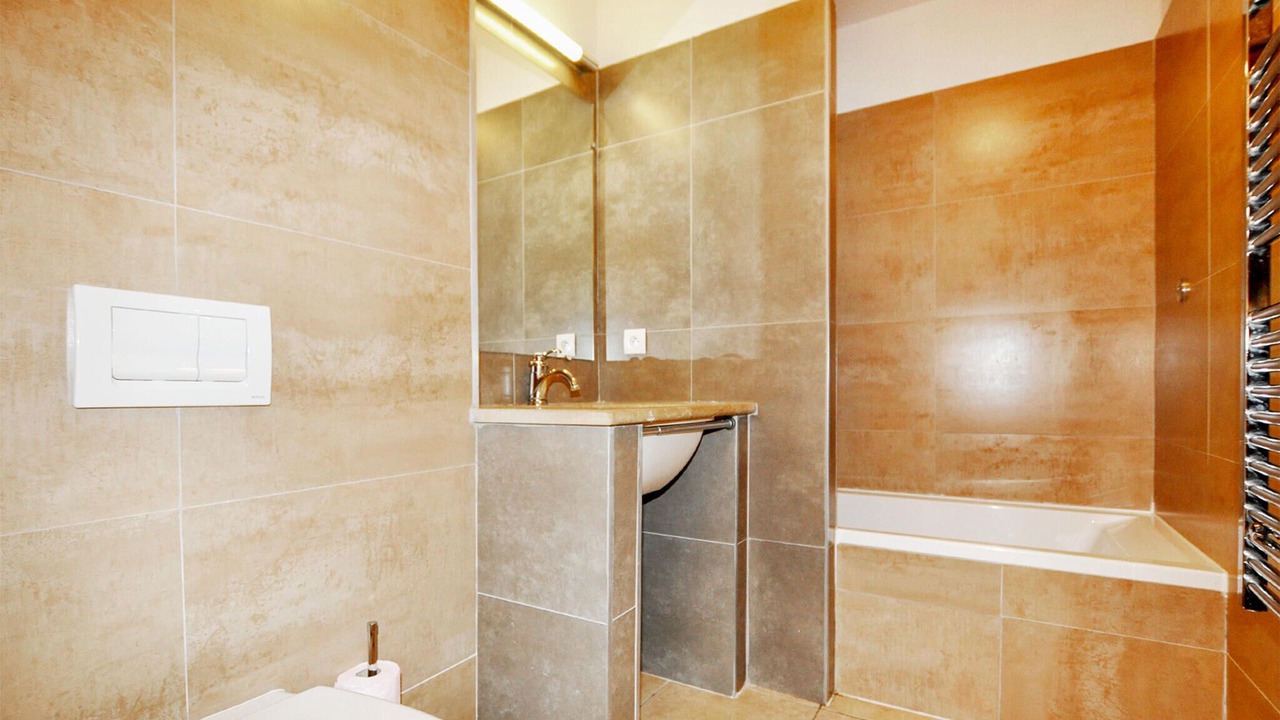 Photo of Bathroom in Saint-Laurent-de-la-Cabrerisse