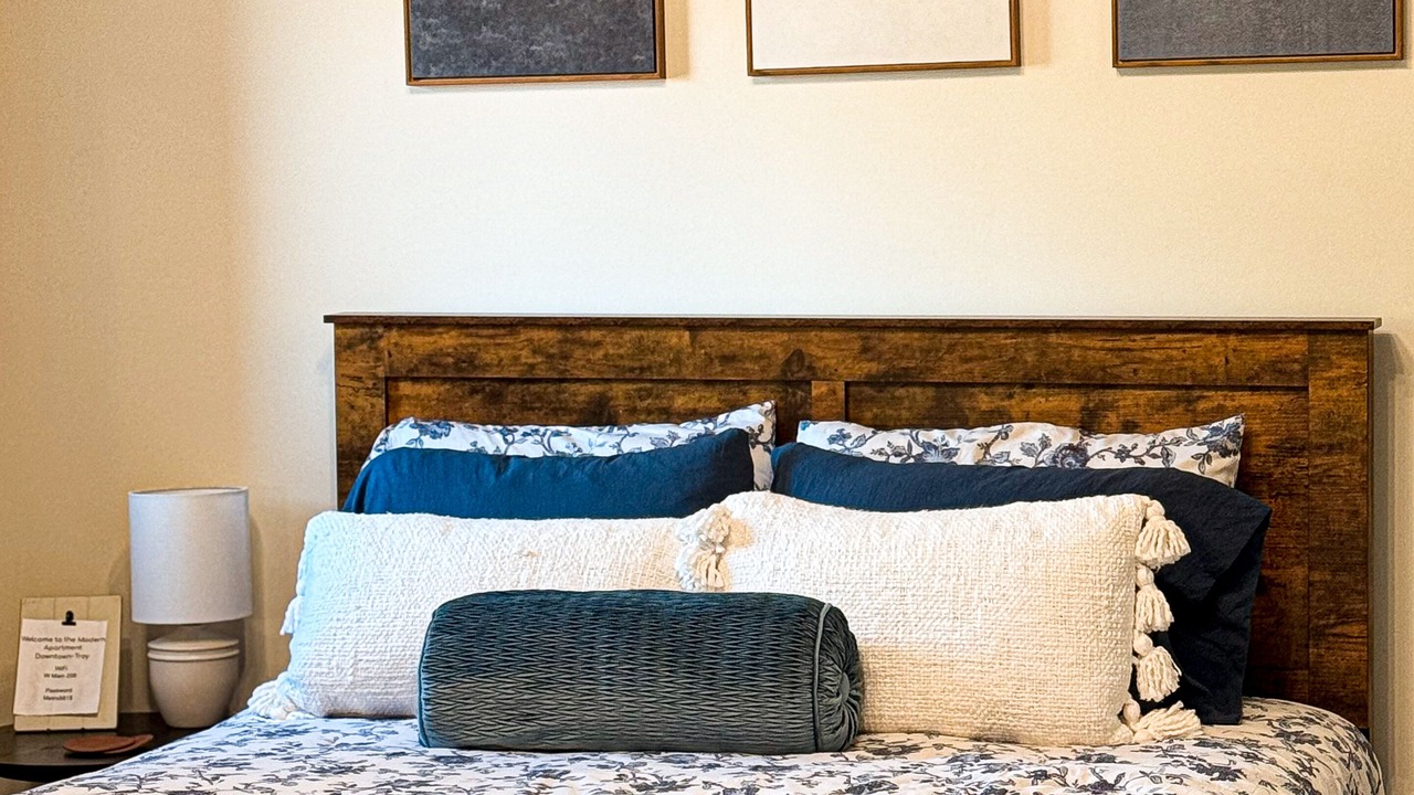 Photo of Bedroom in Troy