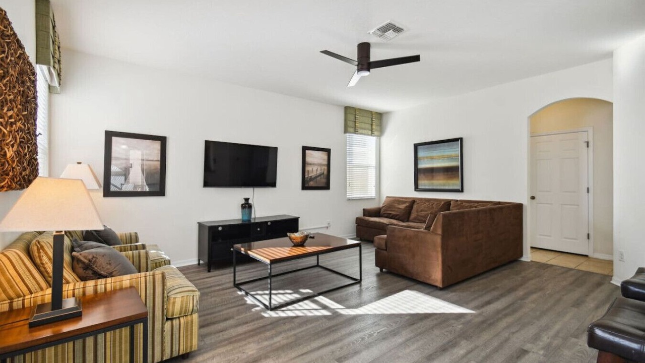 Photo of Bedroom in Veranda Palms