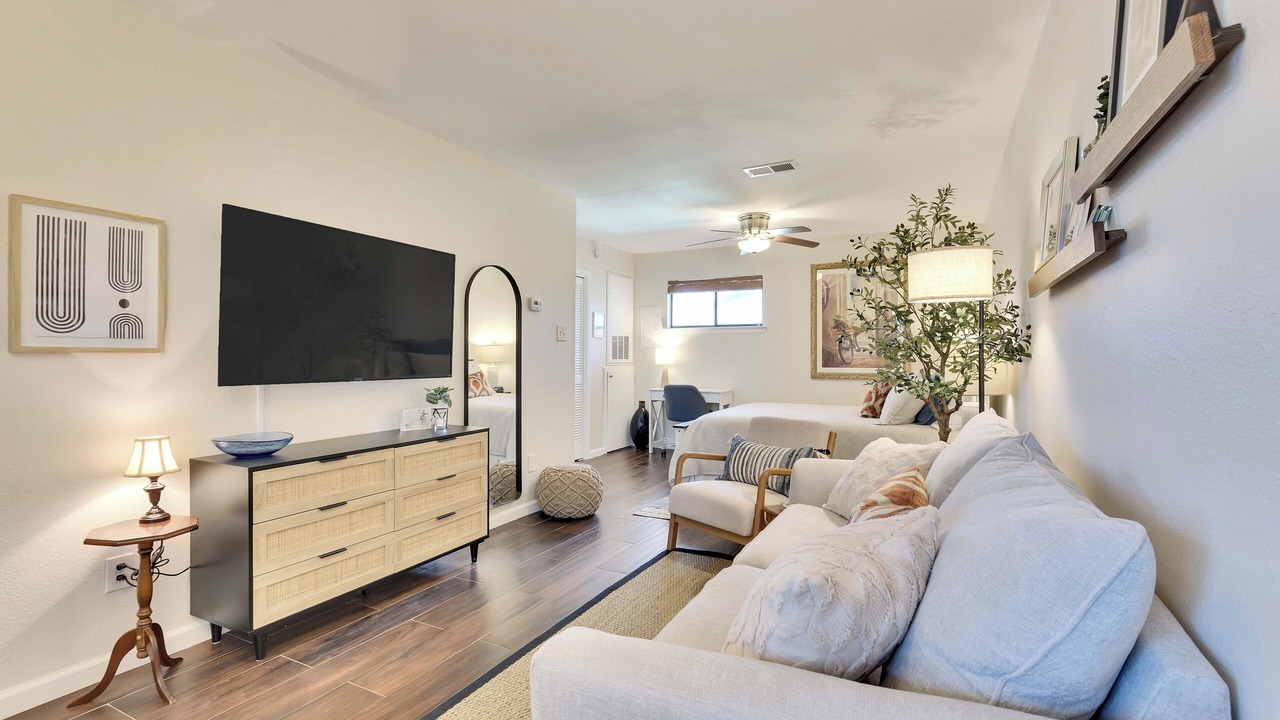 Photo of Bedroom in Hyde Park