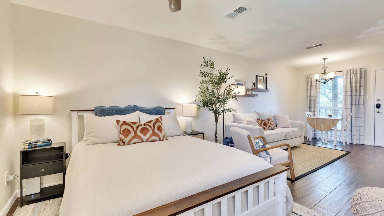 Photo of Bedroom in Hyde Park