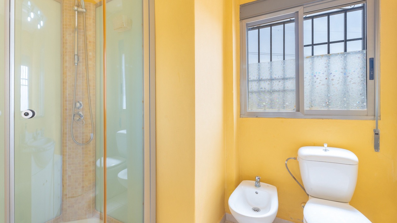 Photo of Bathroom in Torrent