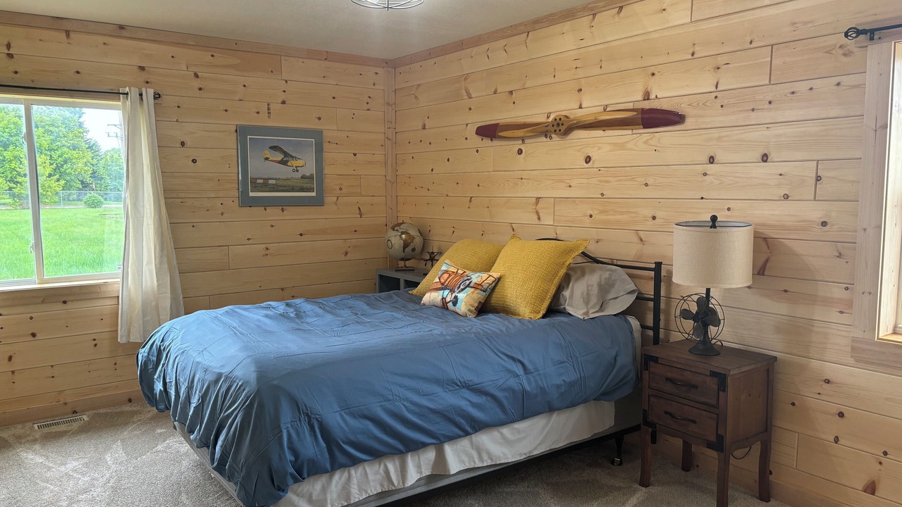 Photo of Bedroom in Evergreen