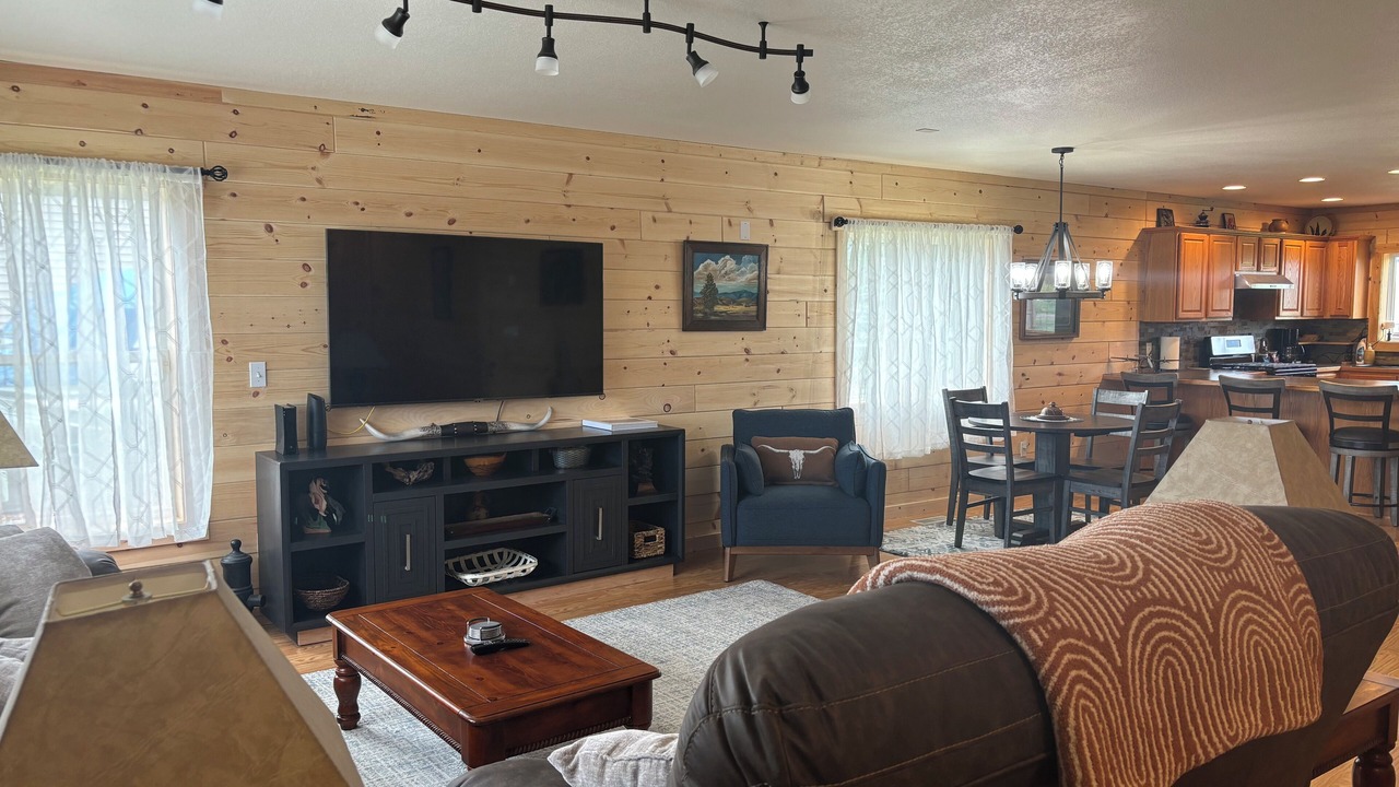 Photo of Livingroom in Evergreen