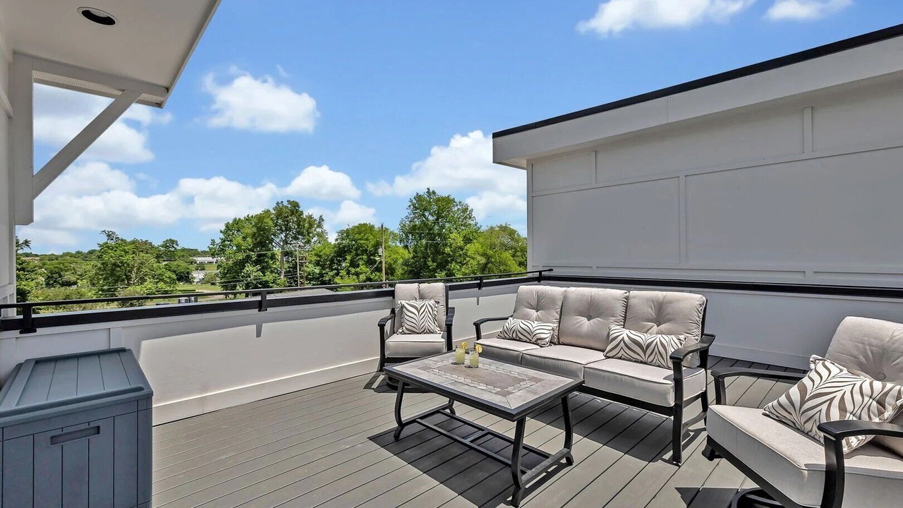 Photo of Outdoor in Berry Hill