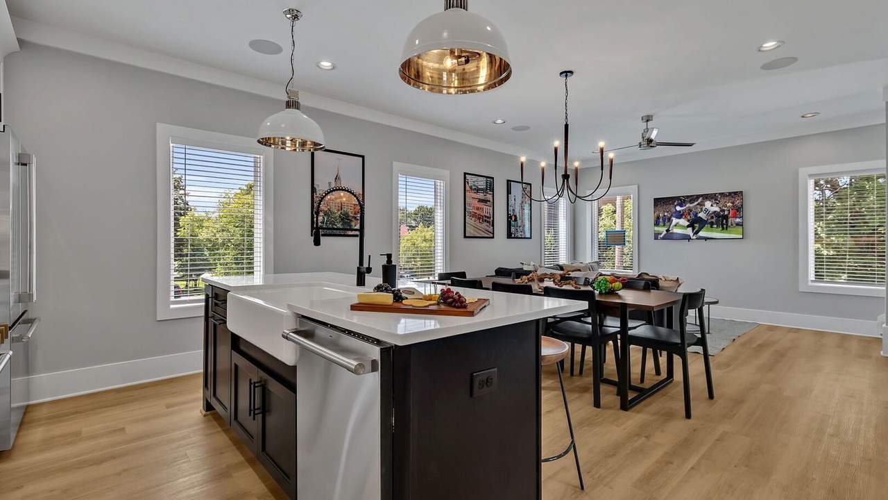 Photo of Others in Berry Hill