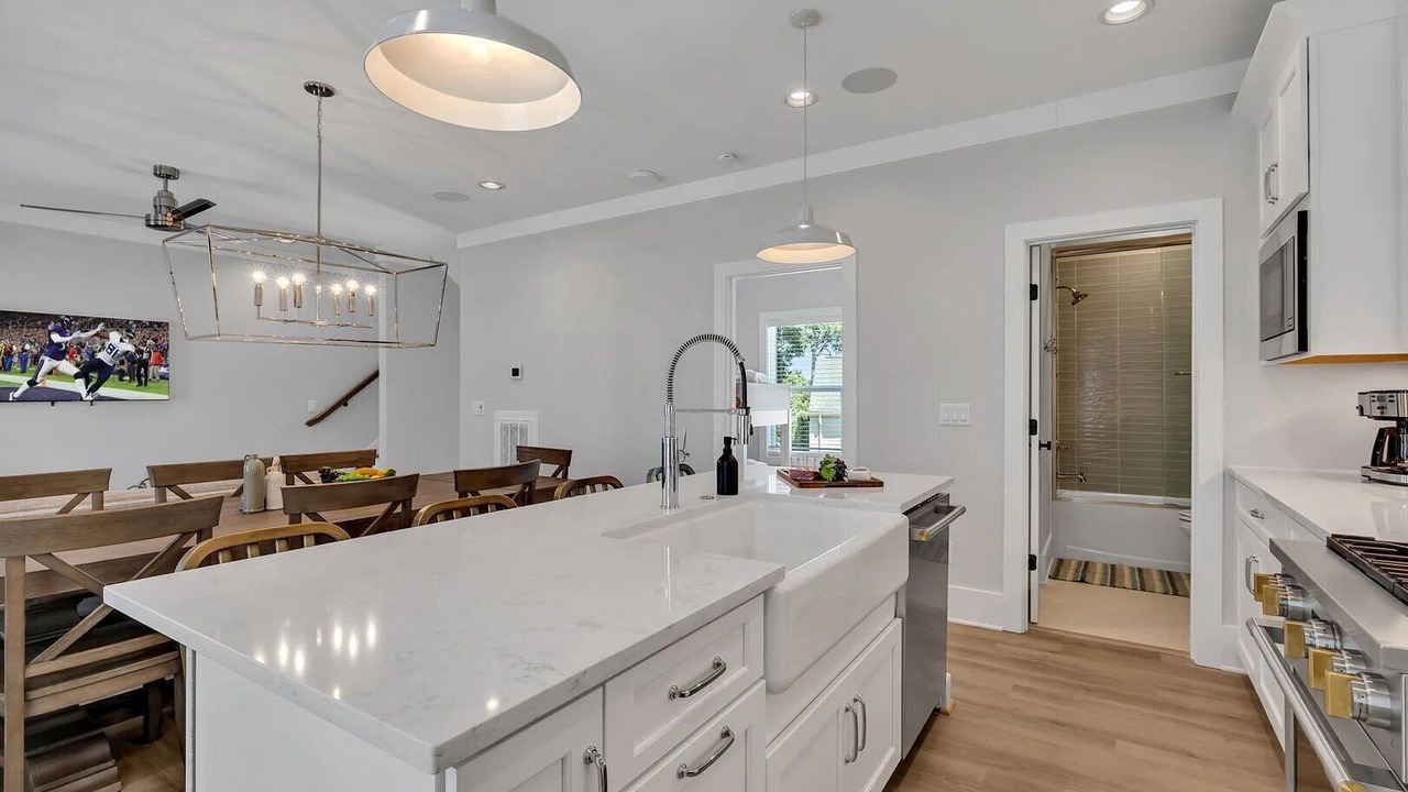 Photo of Others in Berry Hill