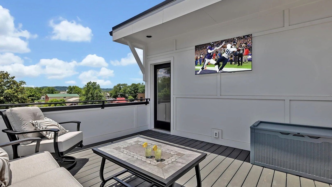 Photo of Outdoor in Berry Hill