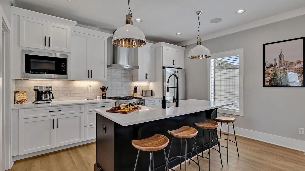 Photo of Others in Berry Hill