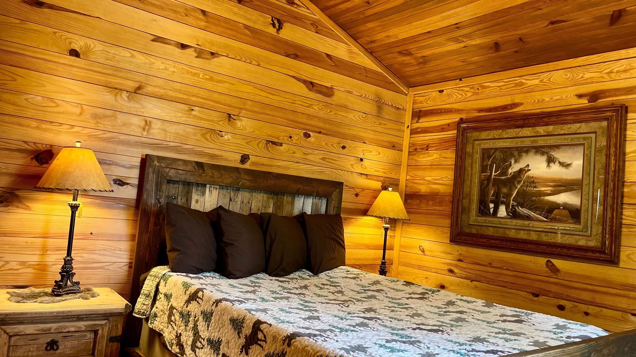 Photo of Bedroom in Ruidoso