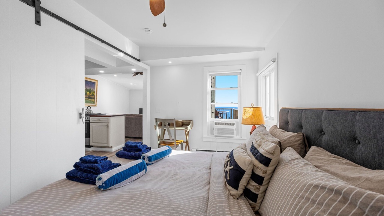 Photo of Bedroom in Commercial Street