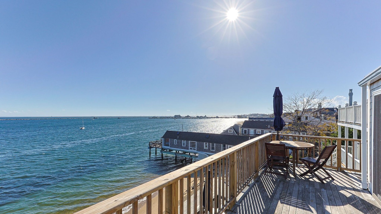 Photo of Outdoor in Commercial Street