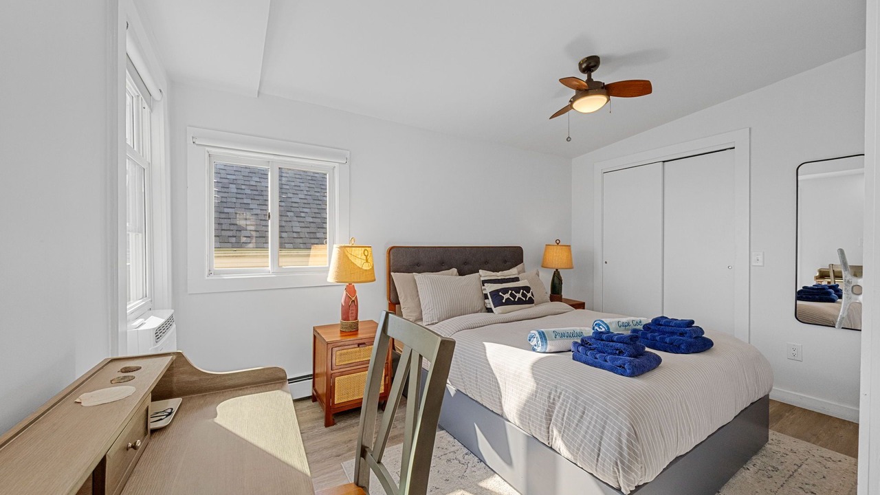 Photo of Bedroom in Commercial Street