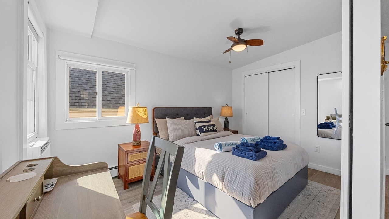 Photo of Bedroom in Commercial Street