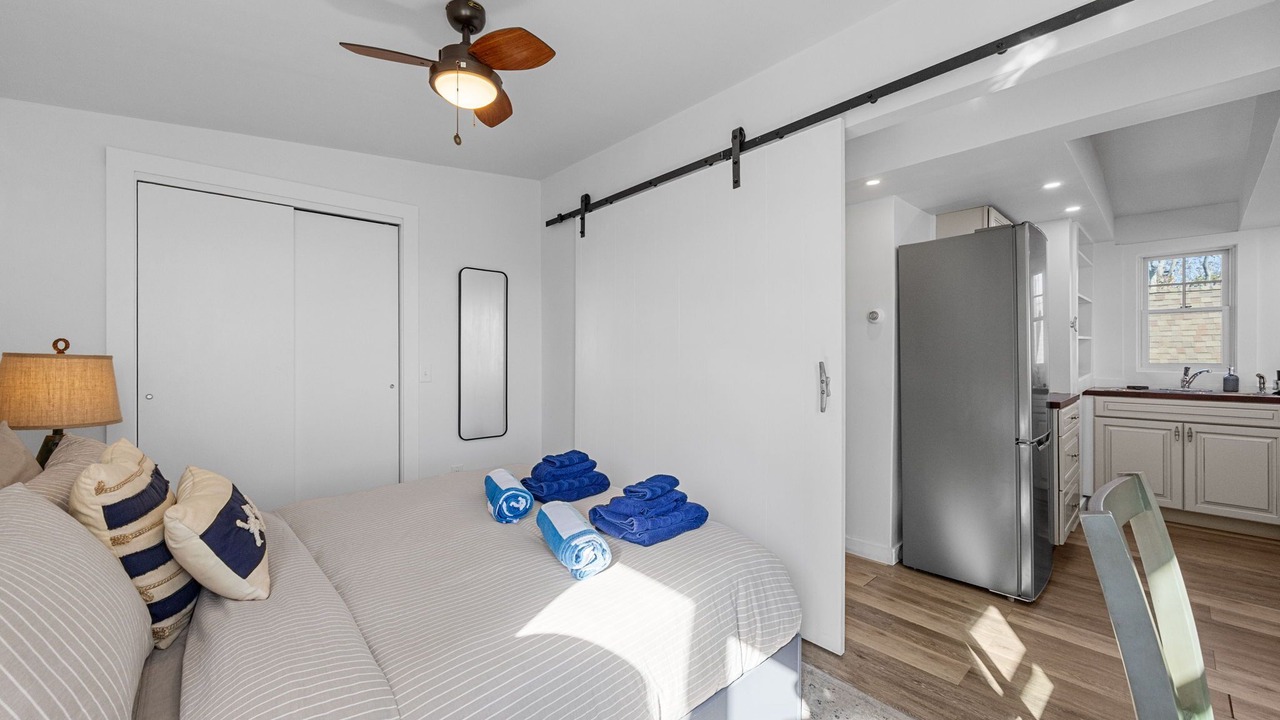 Photo of Bedroom in Commercial Street