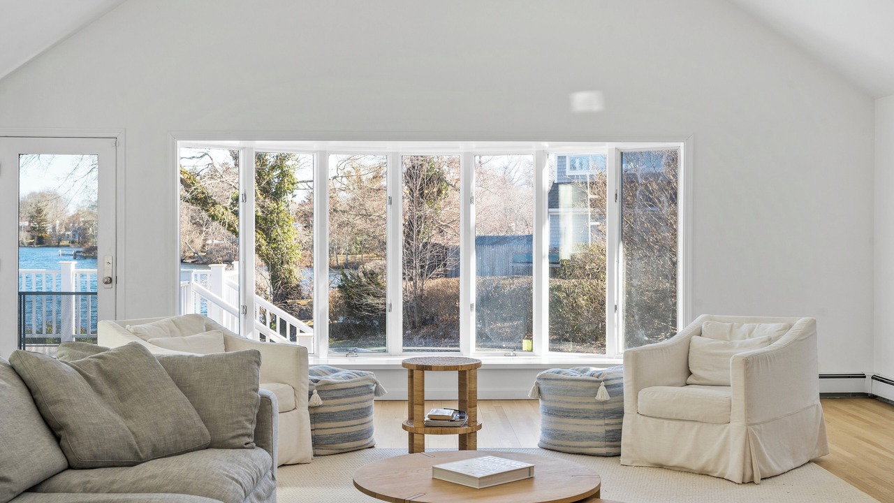 Photo of Livingroom in Falmouth