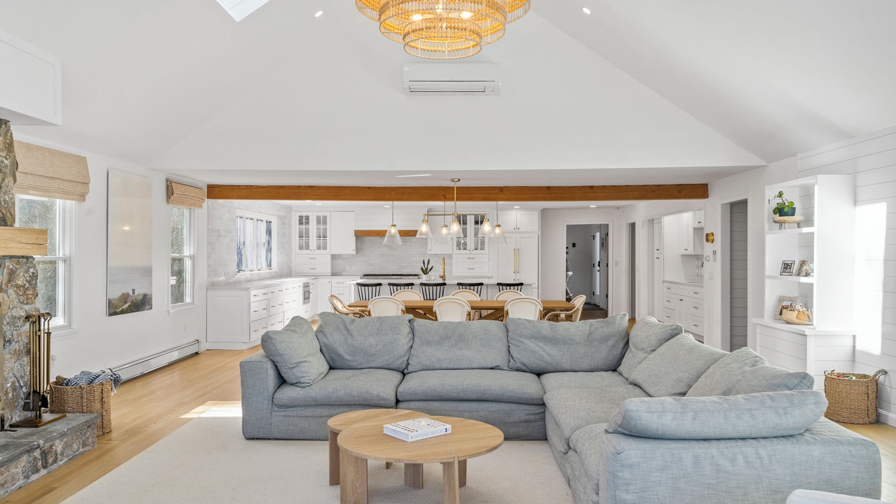 Photo of Livingroom in Falmouth