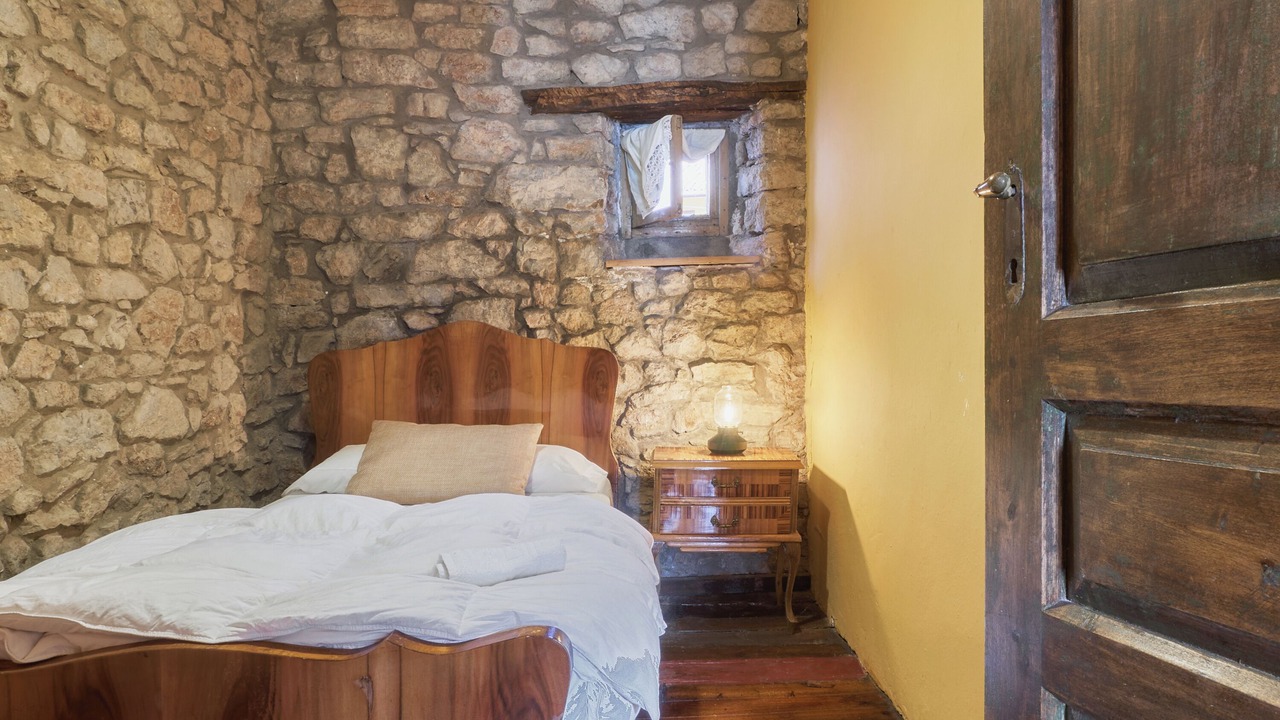 Photo of Bedroom in La Pola de Gordon