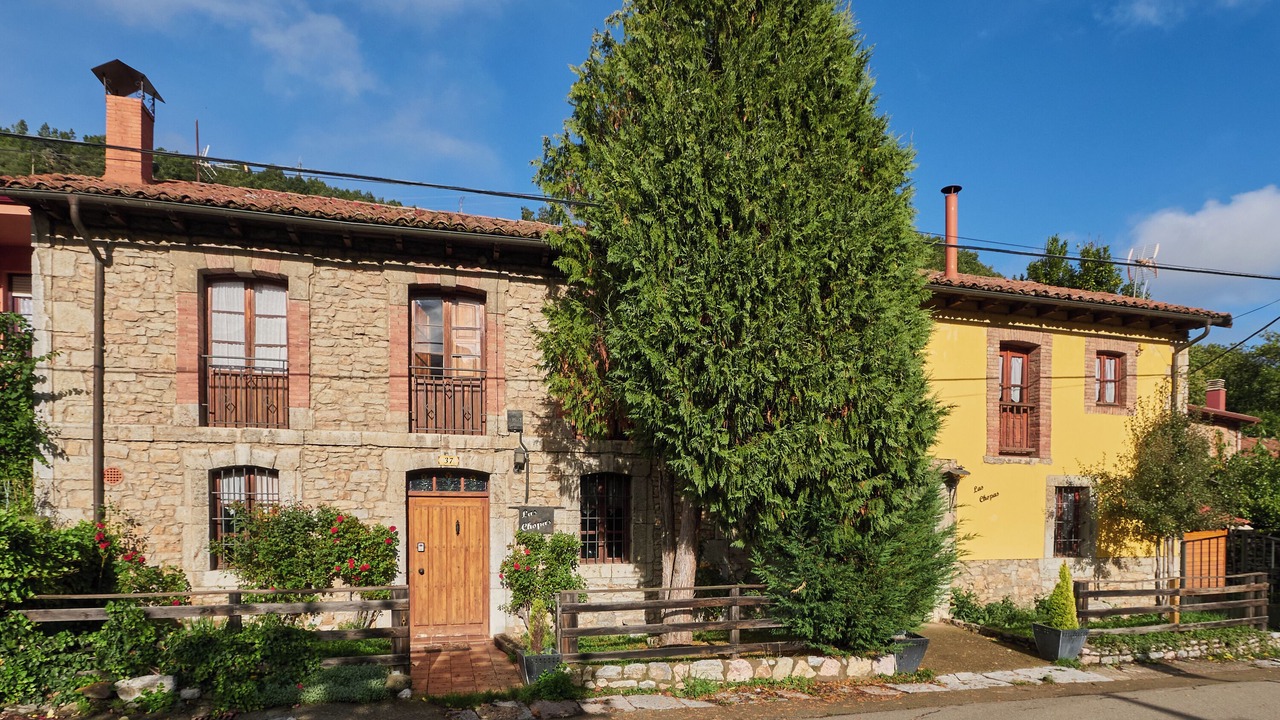 Photo of Outdoor in La Pola de Gordon