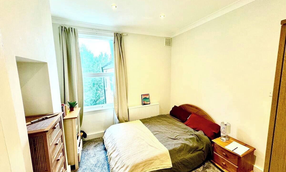 Photo of Bedroom in Ravenscourt Park