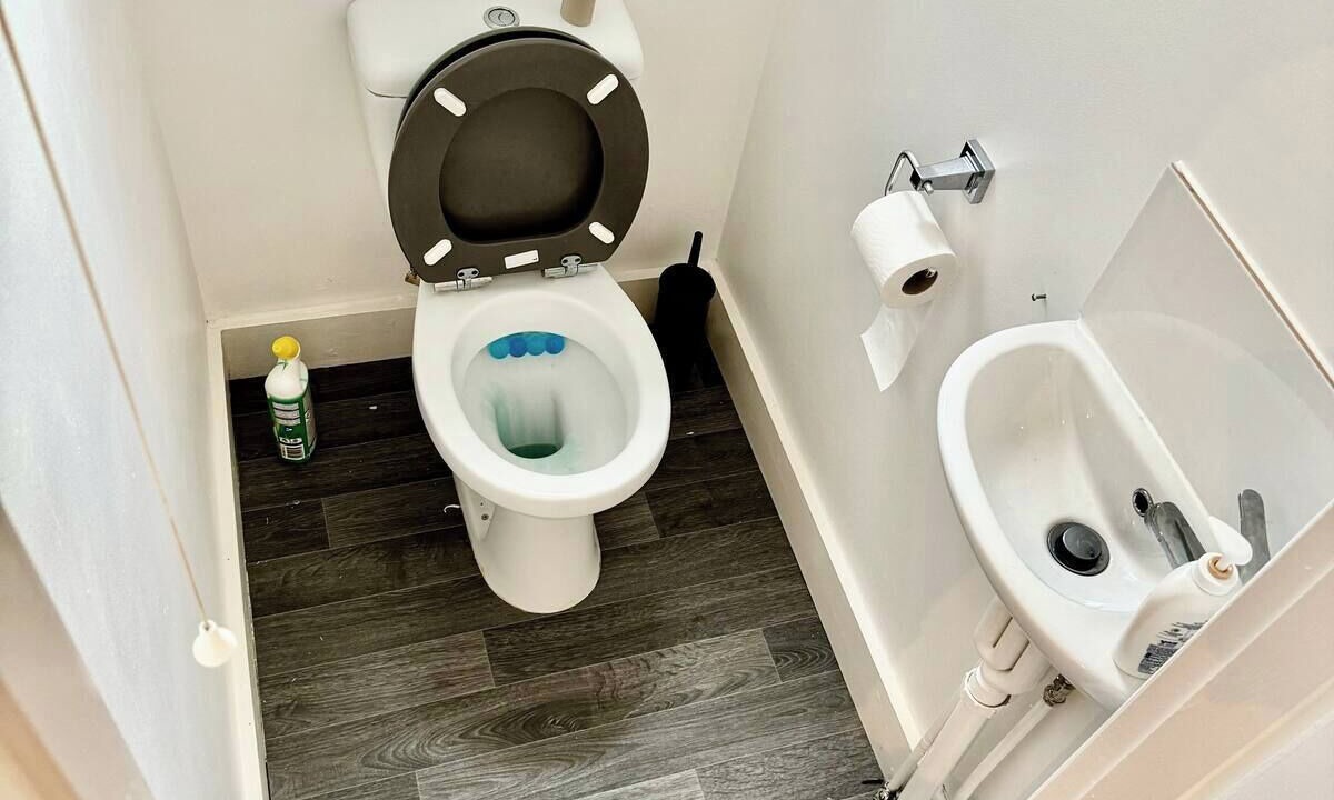 Photo of Bathroom in Ravenscourt Park