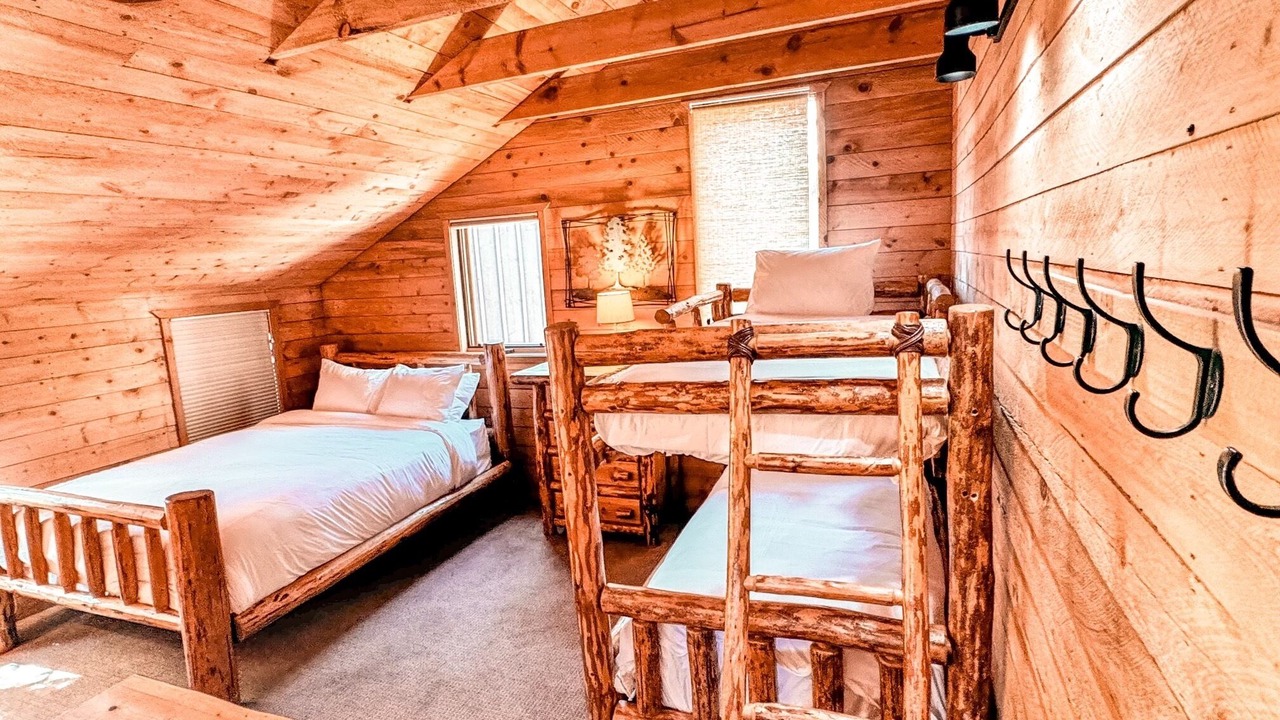 Photo of Bedroom in Sundance