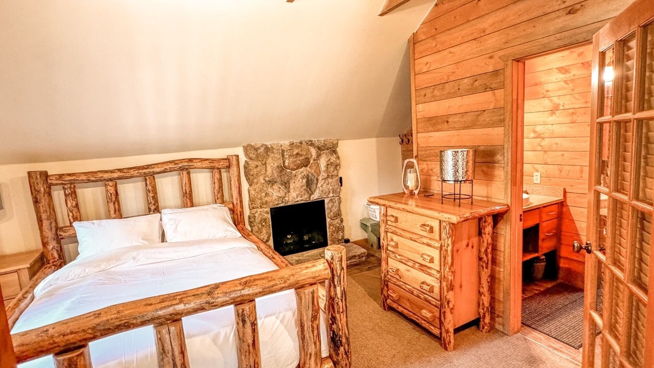 Photo of Bedroom in Sundance