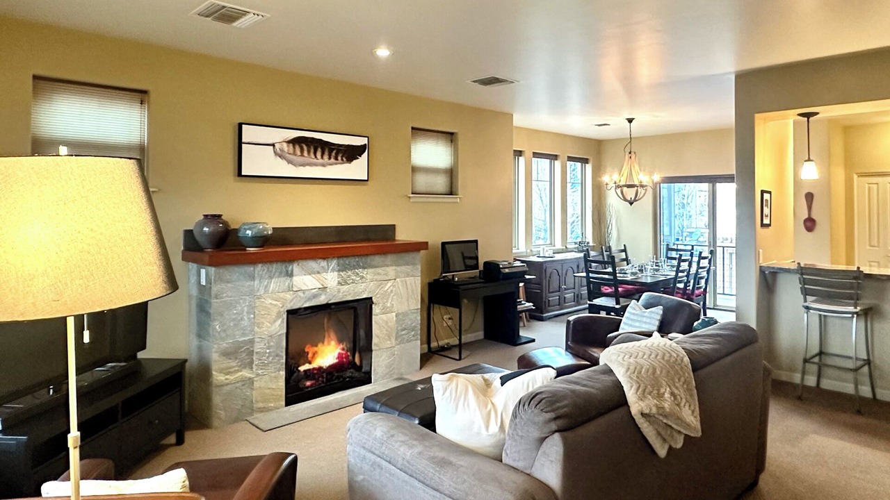 Photo of Livingroom in Hailey