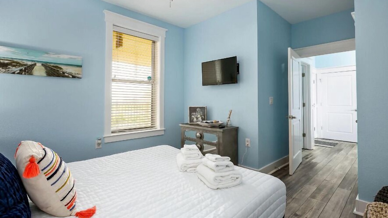 Photo of Bedroom in Red Fish Cove
